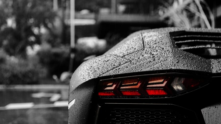 Lamborghini: Unleashing the Beast on Wheels Wallpaper