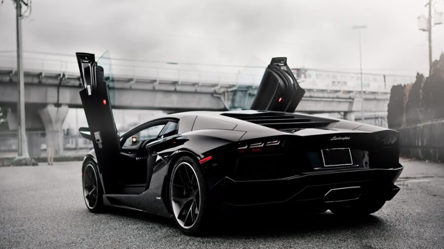 Lamborghini ontketend: Deuren Wijd Open Achtergrond